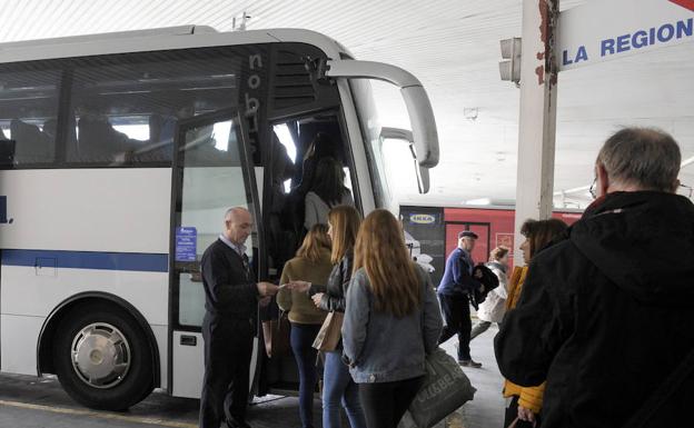 Dos nuevas rutas de transporte empezarán en abril en la provincia y otras tres sufrirán cambios
