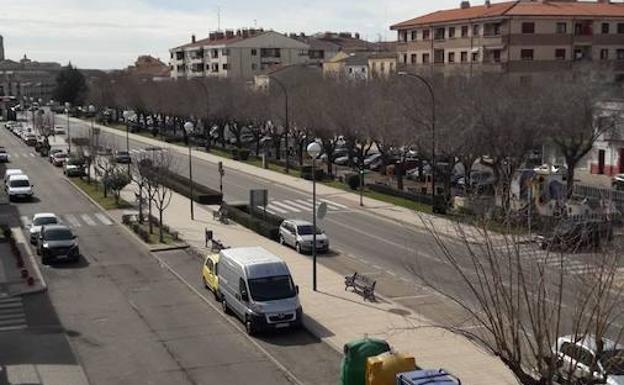 Las tres primeras empresas que optan al cambio de luminarias presentan bajas temerarias