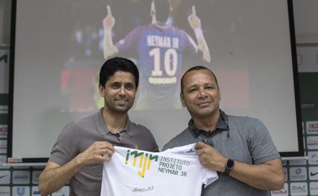 «Neymar tiene un futuro en el PSG», afirma su padre