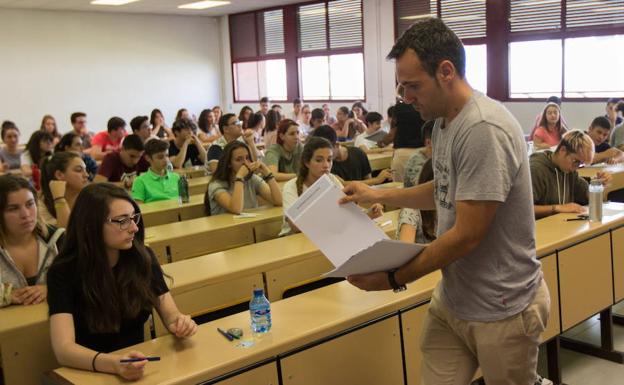 Los estudiantes reclamarán el 23 de marzo en Valladolid una prueba única de acceso a la universidad
