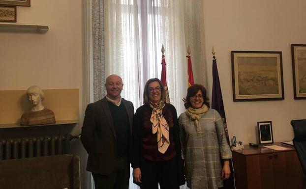 Villarramiel arreglará el camino de acceso al cementerio