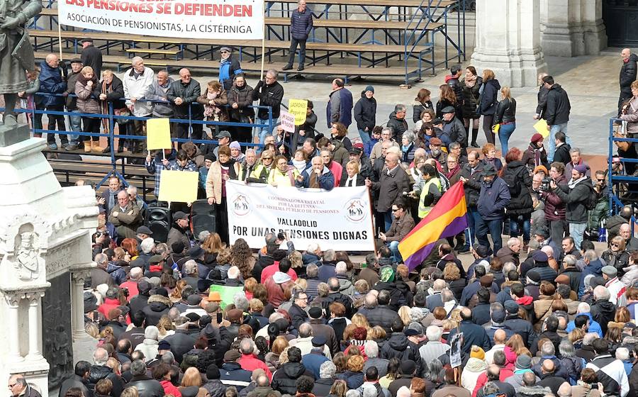 Manifestación en defensa de las pensiones en Valladolid