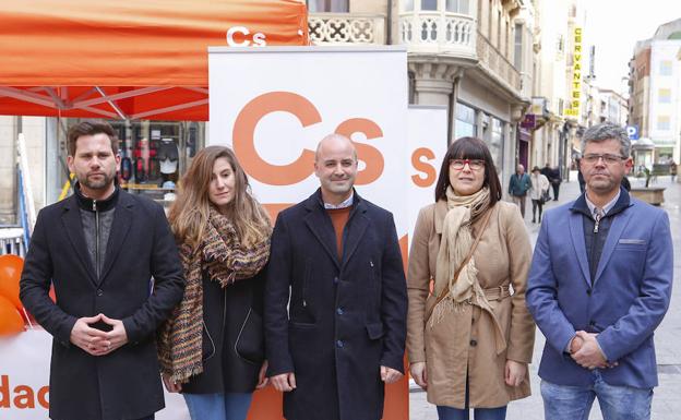 Ciudadanos propone eximir del pago del IRPF a 50.000 pensionistas de la región