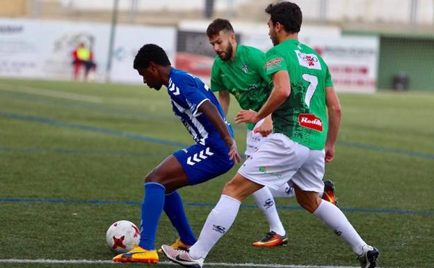 El Guijuelo busca reengancharse a la Copa ante un rival que lleva seis meses sin perder en su casa