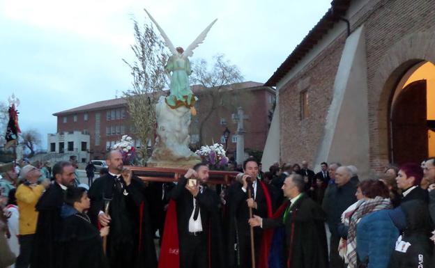 El mal tiempo recorta la procesión del Jueves Santo en Carrión