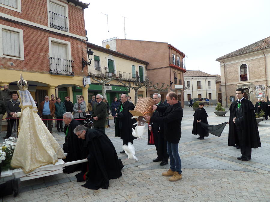 Jesús y María se encuentran en la Plaza Mayor de Carrión