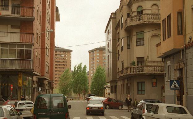 Hallan el cuerpo de un hombre de 60 años en su domicilio de la calle Capuchinos