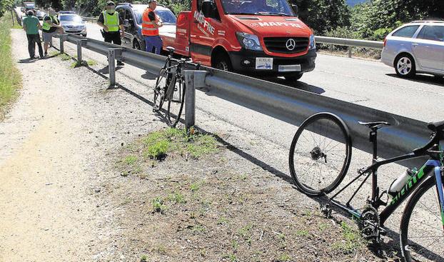 Herido un ciclista al ser atropellado por un coche en la CL-601