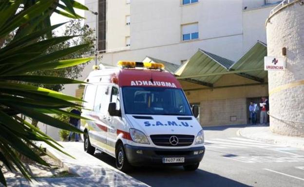 Fallece un niño mientras jugaba al fútbol en la playa de Orihuela, Alicante