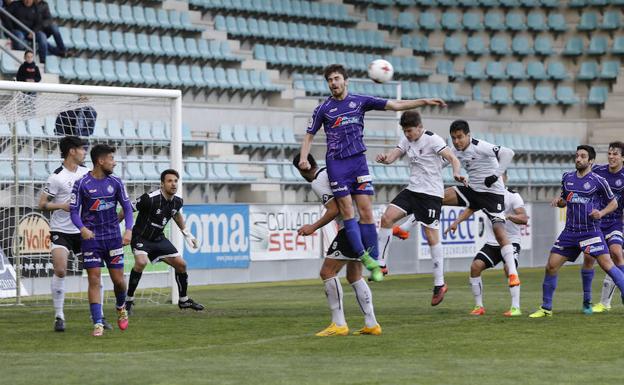 El Palencia Cristo logra un valioso empate ante el Salmantino