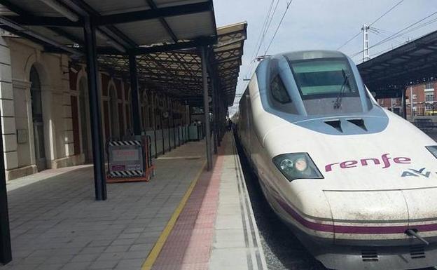 El Ministerio de Fomento licita la concesión de la línea que incluye la conexión Soria-Calatayud por autobús