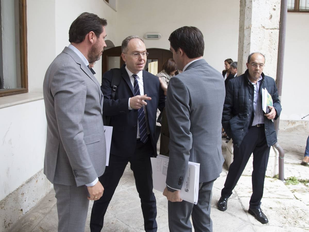 Íñigo de la Serna asiste a la reunión del Consejo de Administración de la Sociedad Valladolid Alta Velocidad