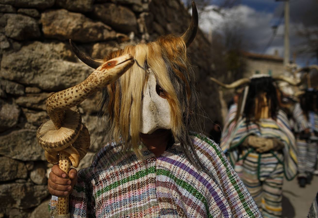 Celebración de Mascarávila en la localidad de Navalosa