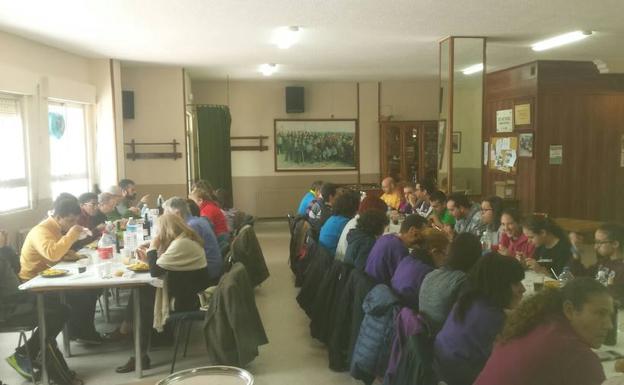 Medio centenar de personas, en el Jubileo Teresiano de las Cofradías