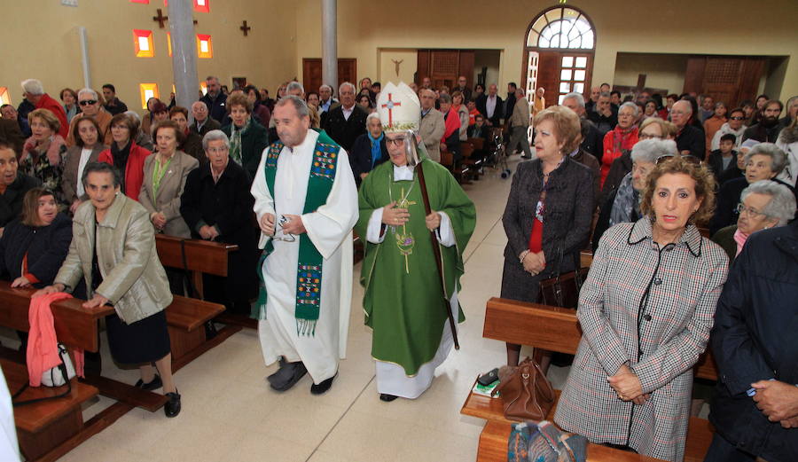 Vecinos de El Sotillo encuentran junto a un contenedor el copón robado de la iglesia