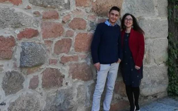 Una de cada cuatro mujeres mayores de 65 años en España atiende a una persona dependiente