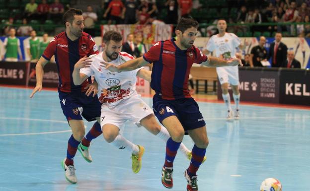 Diego Gacimartín y Buitre responden al técnico del Santiago Futsal