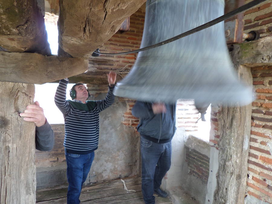 Suenan las campanas en Villota del Páramo