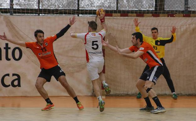 Demasiados contratiempos para el Ciudad de Salamanca