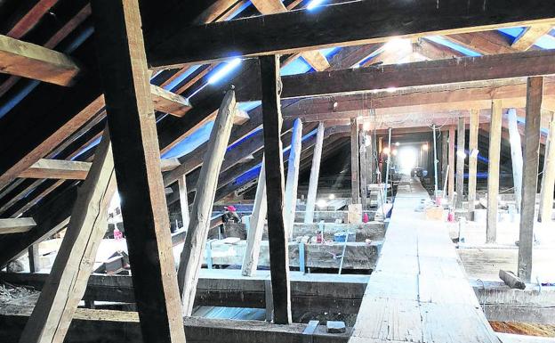 Las maderas de la Catedral revelan sus secretos históricos