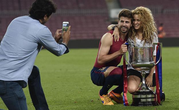 Shakira planta a Piqué en la final de la Copa del Rey