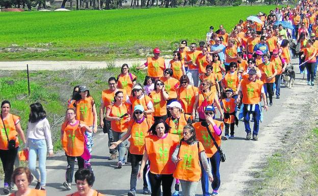 La Comunidad de San Benito de Gallegos reúne a 420 caminantes en su marcha solidaria