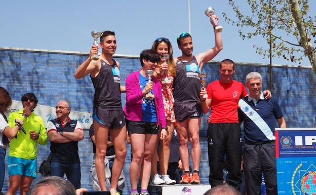Los policías salmantinos Mena y Cívicos ganan el IX Cross de la Policía Municipal de Valladolid