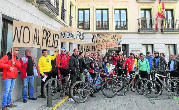 Los ciclistas se manifestarán contra las restricciones en Guadarrama el 13 de mayo