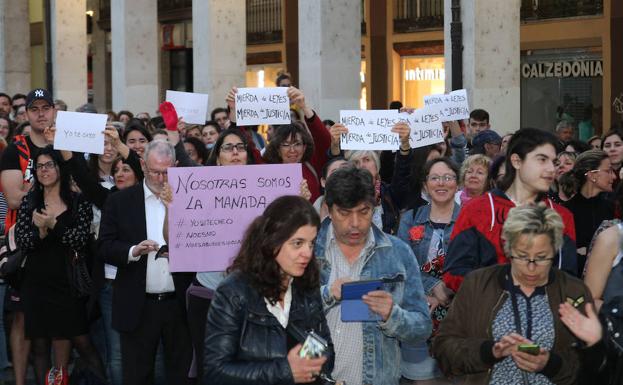 La sentencia de 'La Manada' desata una protesta de medio millar de palentinos