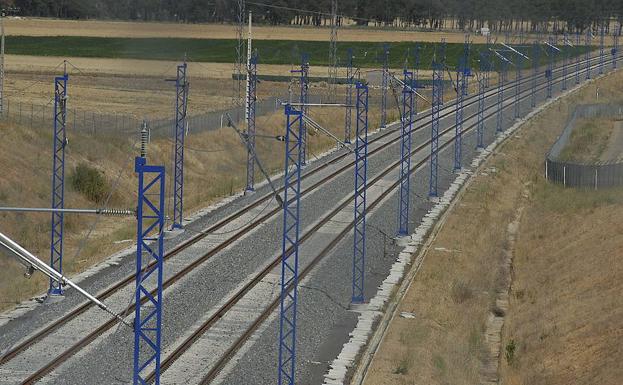 Fomento pide prioridad a Europa para el Ave de Olmedo a Santiago