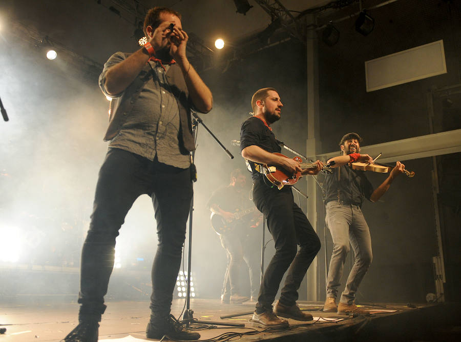 Concierto de Ebri Knight en el Lava