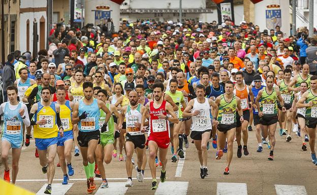 Dani Sanz y Lourdes Lobato se coronan en la XIII Media Maratón de Ciudad Rodrigo