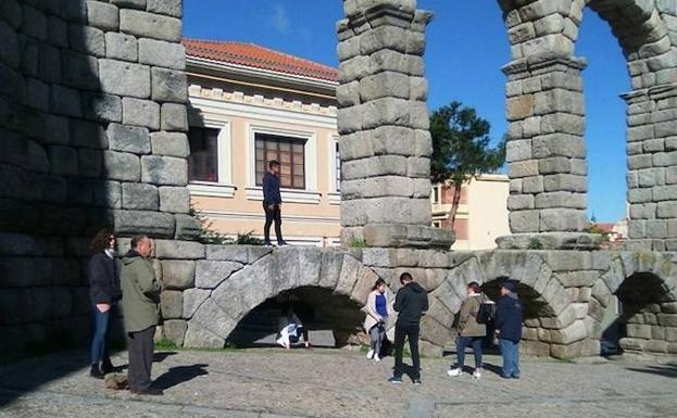 El turismo de masas pone en riesgo el Acueducto de Segovia