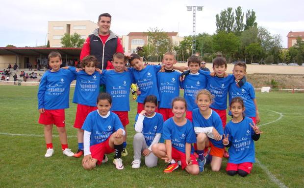 Carbonero El Mayor se prepara para su torneo de fútbol-7