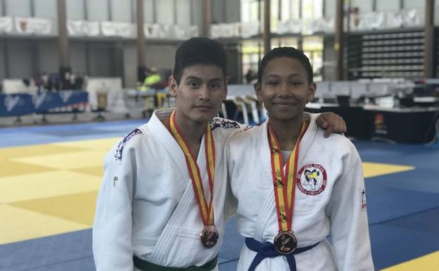 Dos medallas de bronce para los salmantinos en el Nacional infantil y cadete de judo