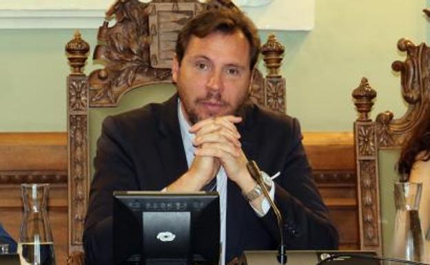 Óscar Puente acusa al PP municipal de «estar en la antesala de la agresión física» y admite tener «miedo»