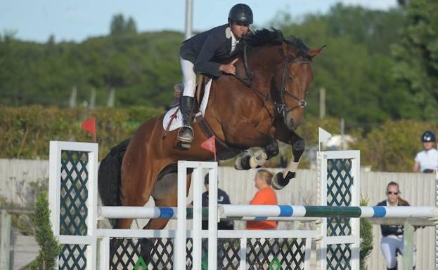 El concurso de saltos de San Pedro Regalado reúne a 160 jinetes