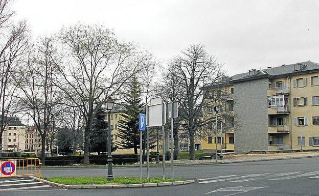 Izquierda Unida pide una comisión sobre las fincas de Puerta de la Reina de La Granja