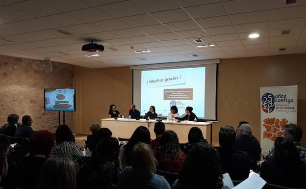 Un centenar de personas se dan cita en Zamora para conocer proyectos innovadores en salud mental