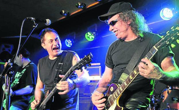 La plataforma que apoya el festival Fogo Rock tiene ya treinta asociaciones