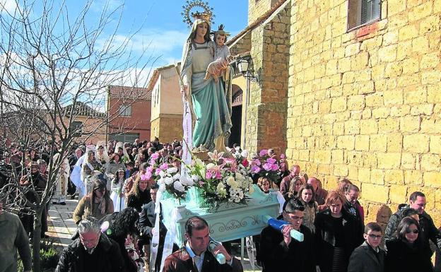 Tordehumos nombra Alcaldesa Perpetua a la Virgen de las Candelas