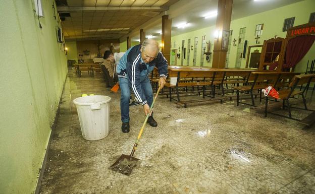 Ciudad Rodrigo recupera la calma tras una tromba de agua y granizo