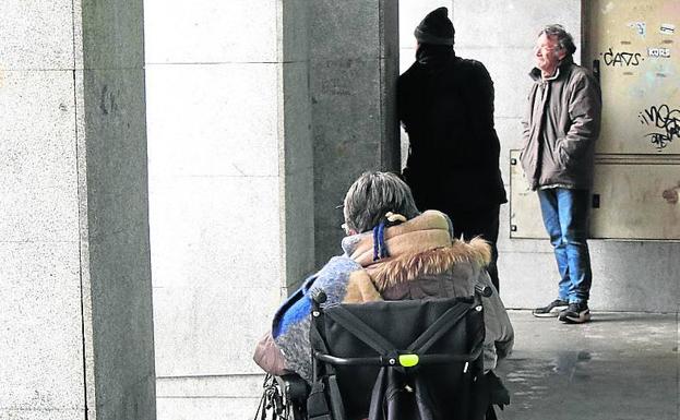 Bordillos, escalones, ramas excesivas, aceras estrechas...