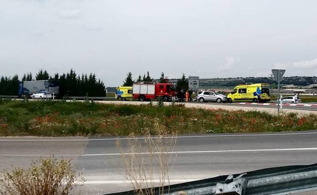 Heridas dos personas de consideración en un choque en el acceso sur a Íscar desde la CL-602
