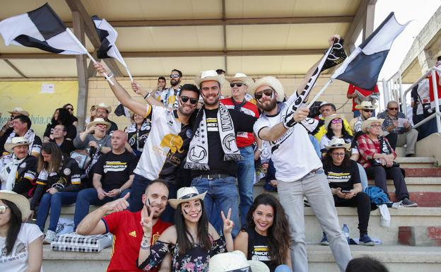 Los socios de Unionistas ya pueden pasar a retirar las entradas para Don Benito