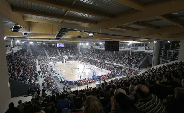 La nueva iluminación para espectáculos del Pabellón de Palencia costará 100.000 euros