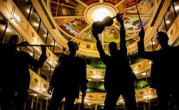 'Fàcyl 2018' baja el telón con danza vertical en la Catedral y el concierto de Baden Bah