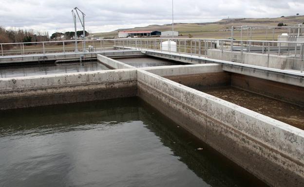 Cuéllar recurre el pago de casi 92.000 euros a la CHD por los vertidos de aguas residuales