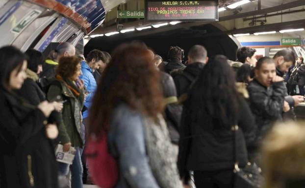 La historia viral de la madre perdida en el metro
