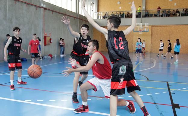Más de 200 participantes en el 3x3 Primavera de Salamanca